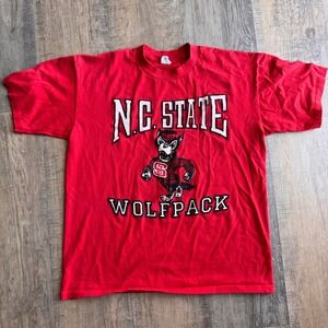 Vintage NC State Wolfpack T-Shirt Belton Single Stitch Red Tuffy Mascot Large